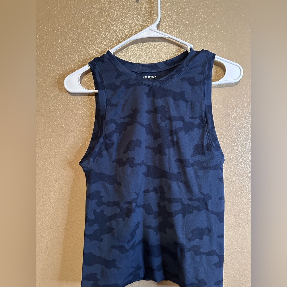 New peloton tank size M/L